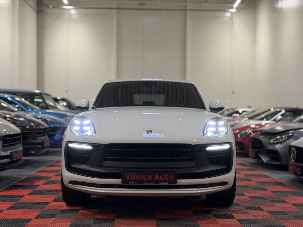 2020 Porsche Macan