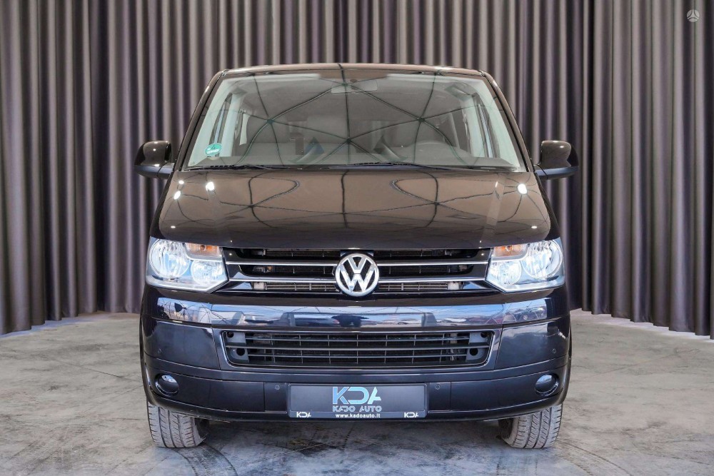 2010 Volkswagen Caravelle