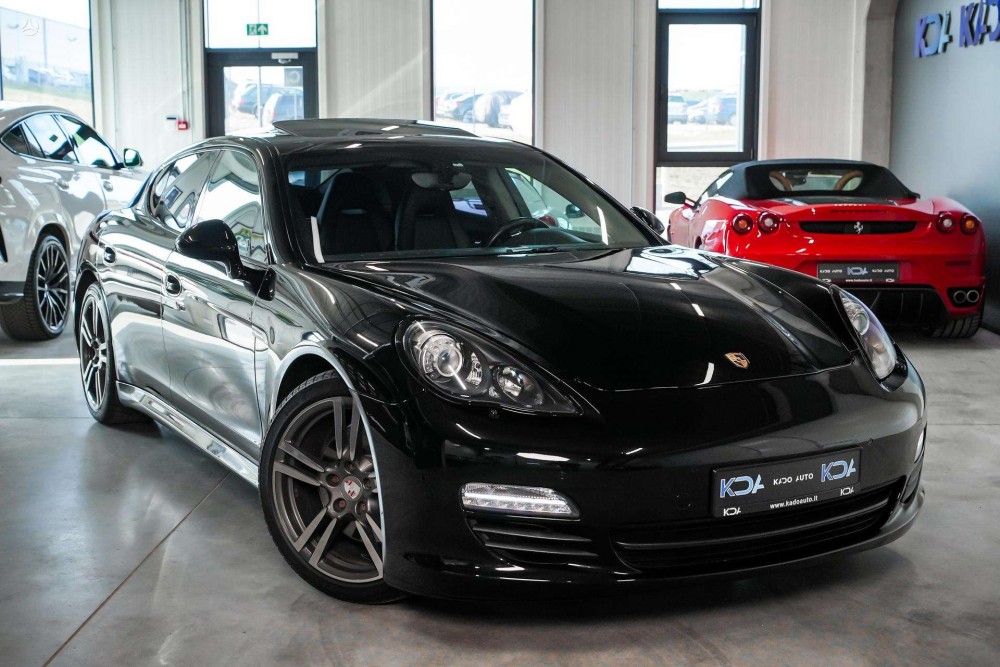 2012 Porsche Panamera