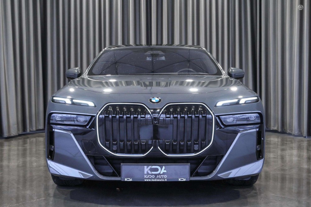 2024 BMW 740