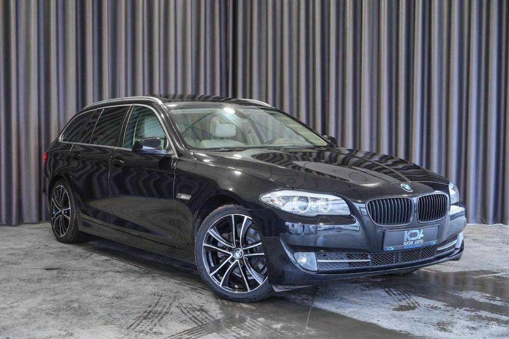 2011 BMW 520