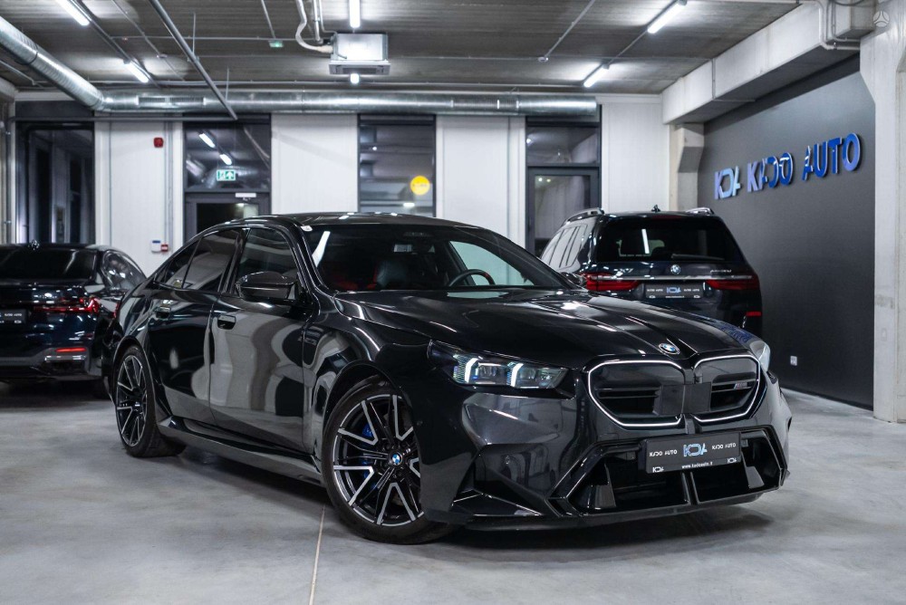2024 BMW M5