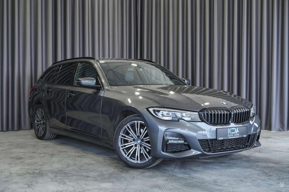 2022 BMW 318