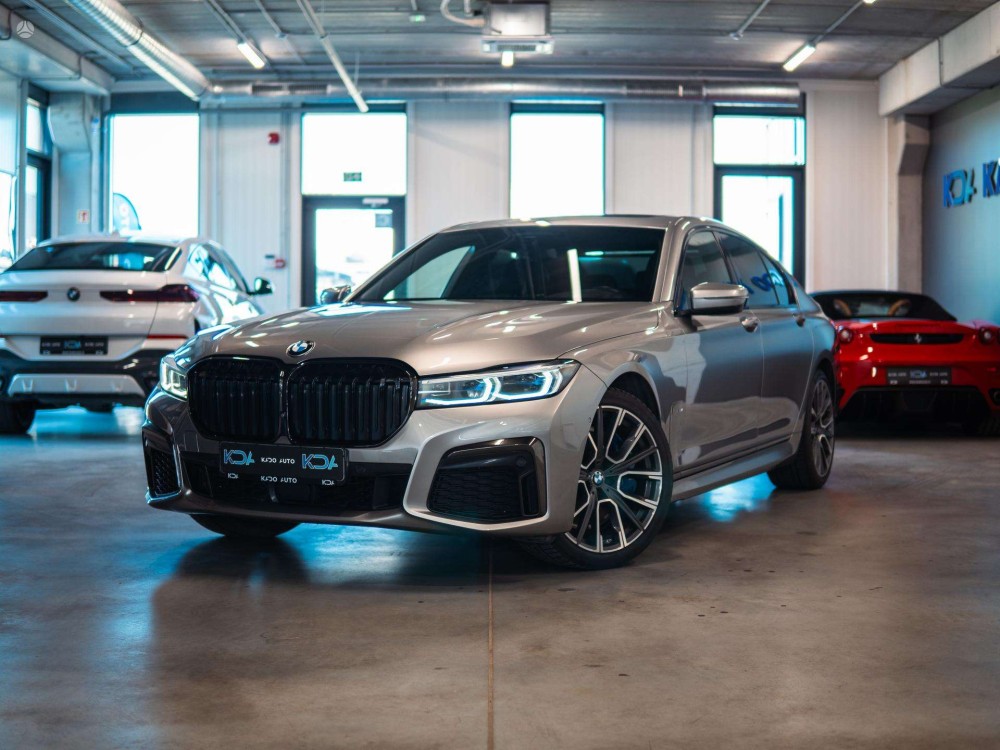 2020 BMW 730
