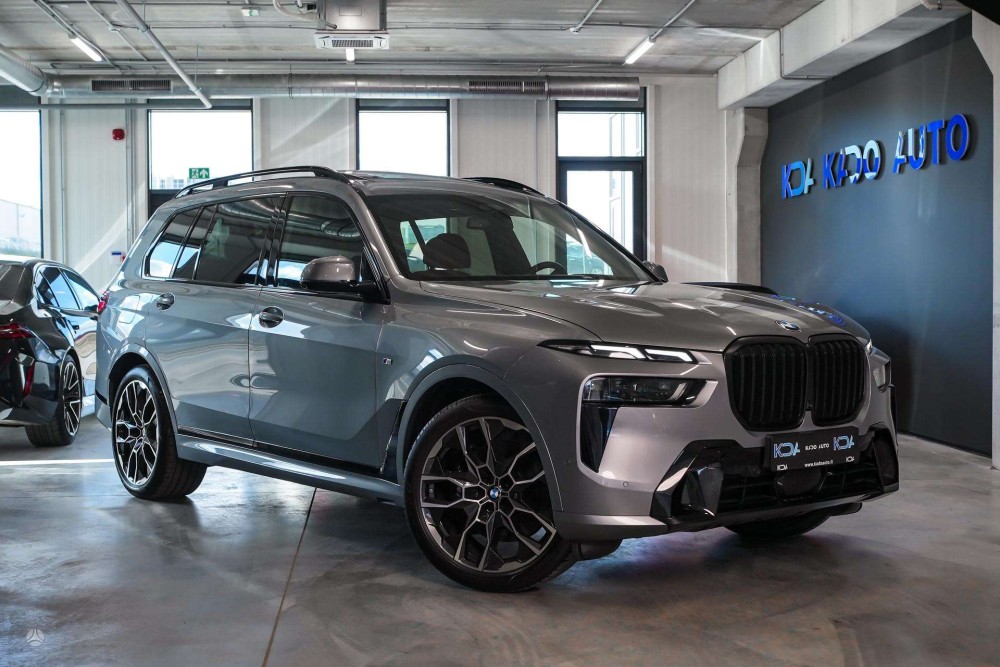 2023 BMW X7