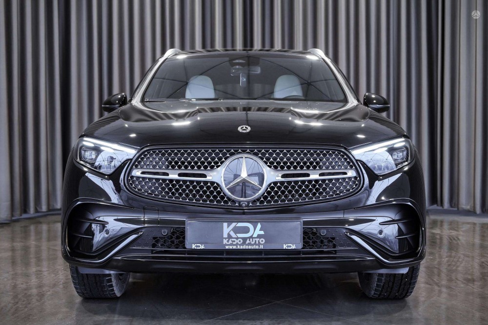 2024 Mercedes-Benz GLC300