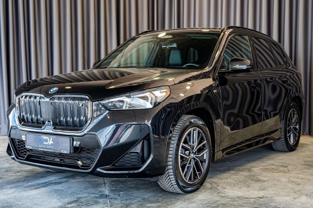 2023 BMW iX1