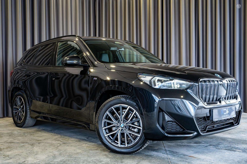 2023 BMW iX1