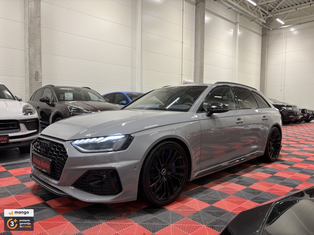 2021 Audi RS4
