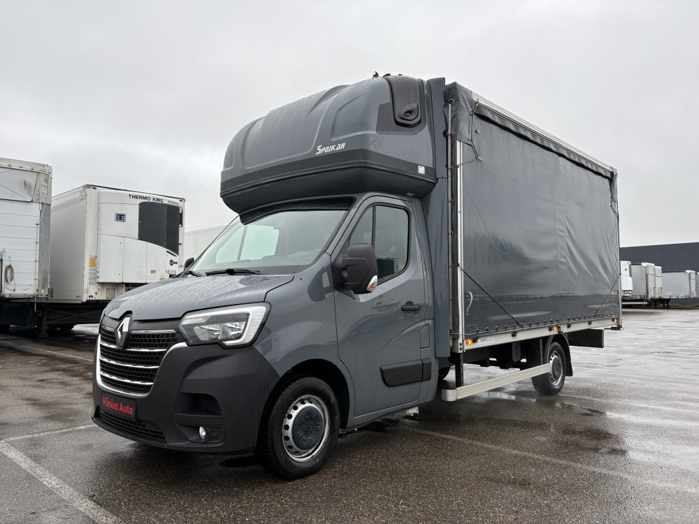 2022 Renault Master