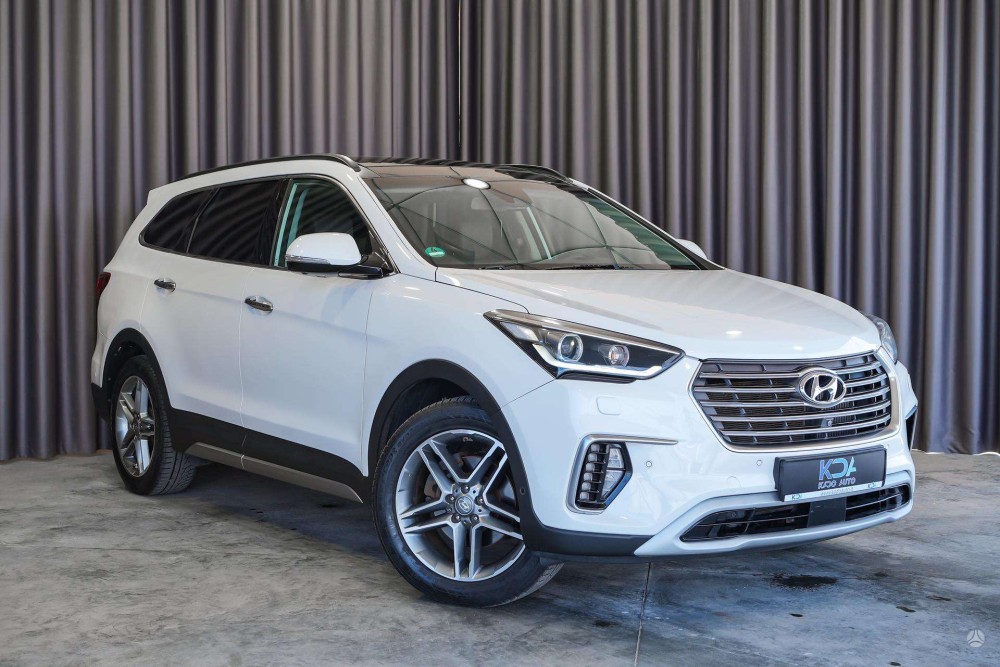 2017 Hyundai Grand Santa Fe