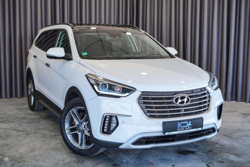 2017 Hyundai Grand Santa Fe