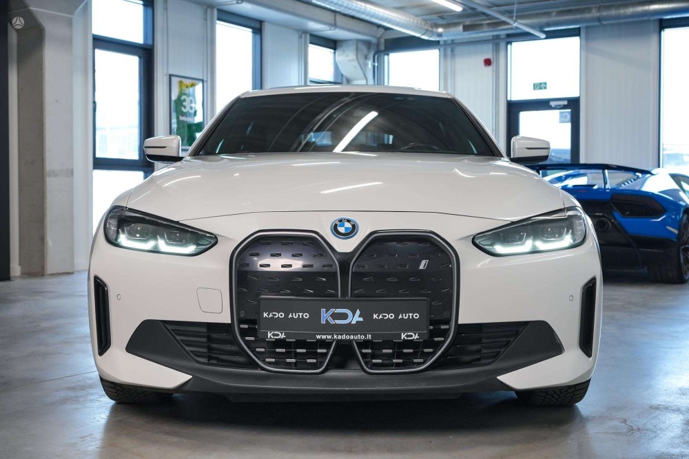 2023 BMW i4