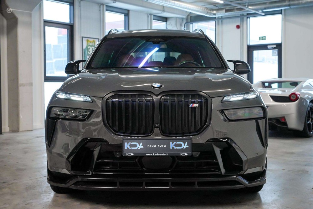 2024 BMW X7
