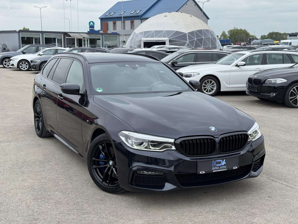 2019 BMW 525