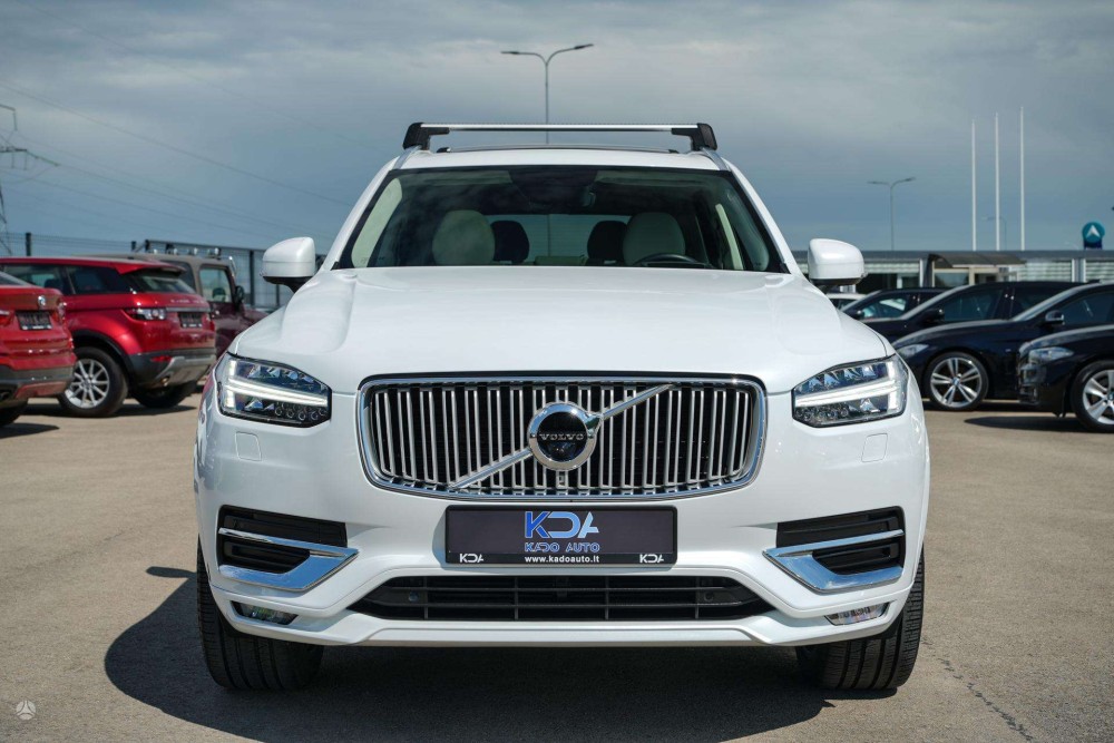 2021 Volvo XC90