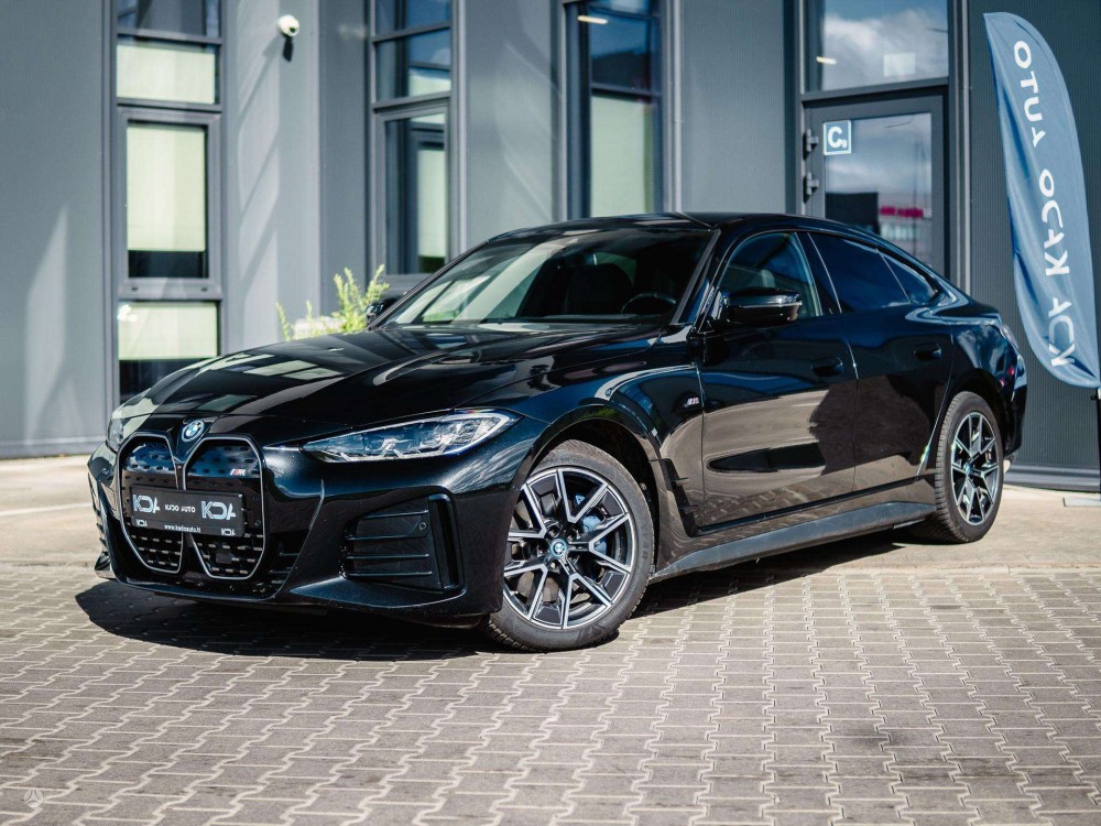 2022 BMW i4