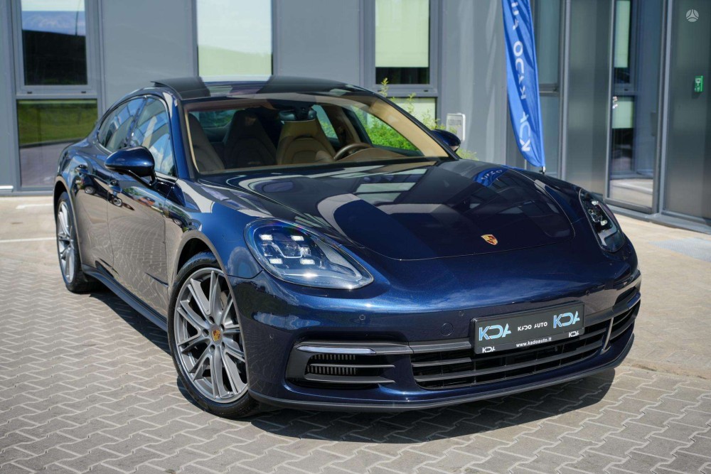 2018 Porsche Panamera