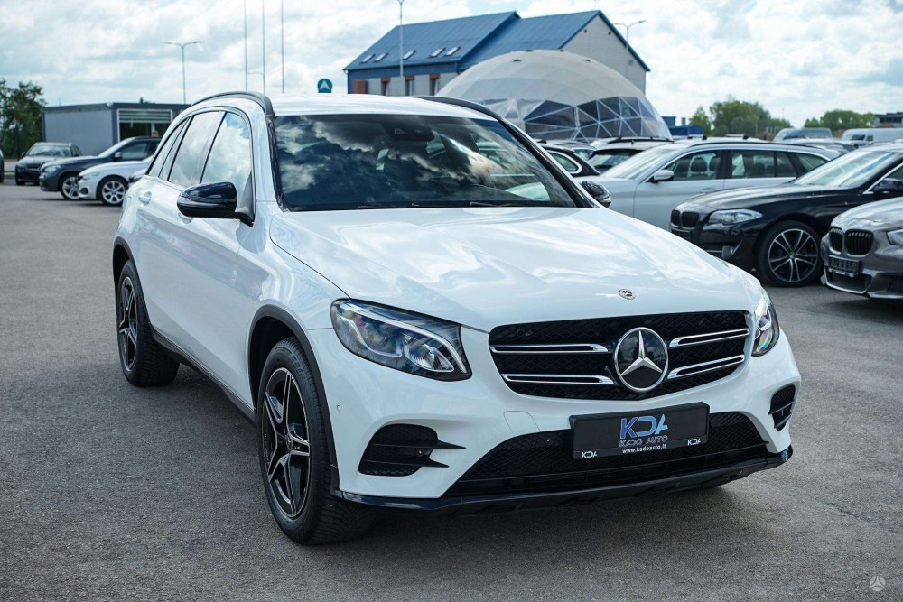 2017 Mercedes-Benz GLC250