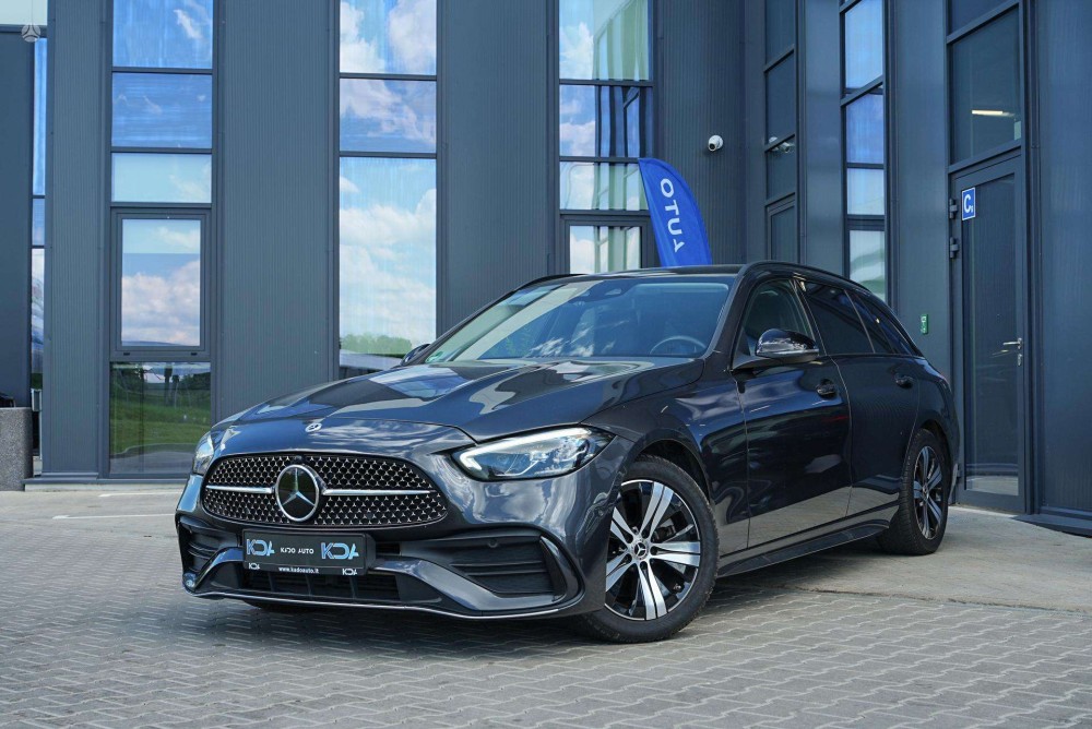 2022 Mercedes-Benz C220
