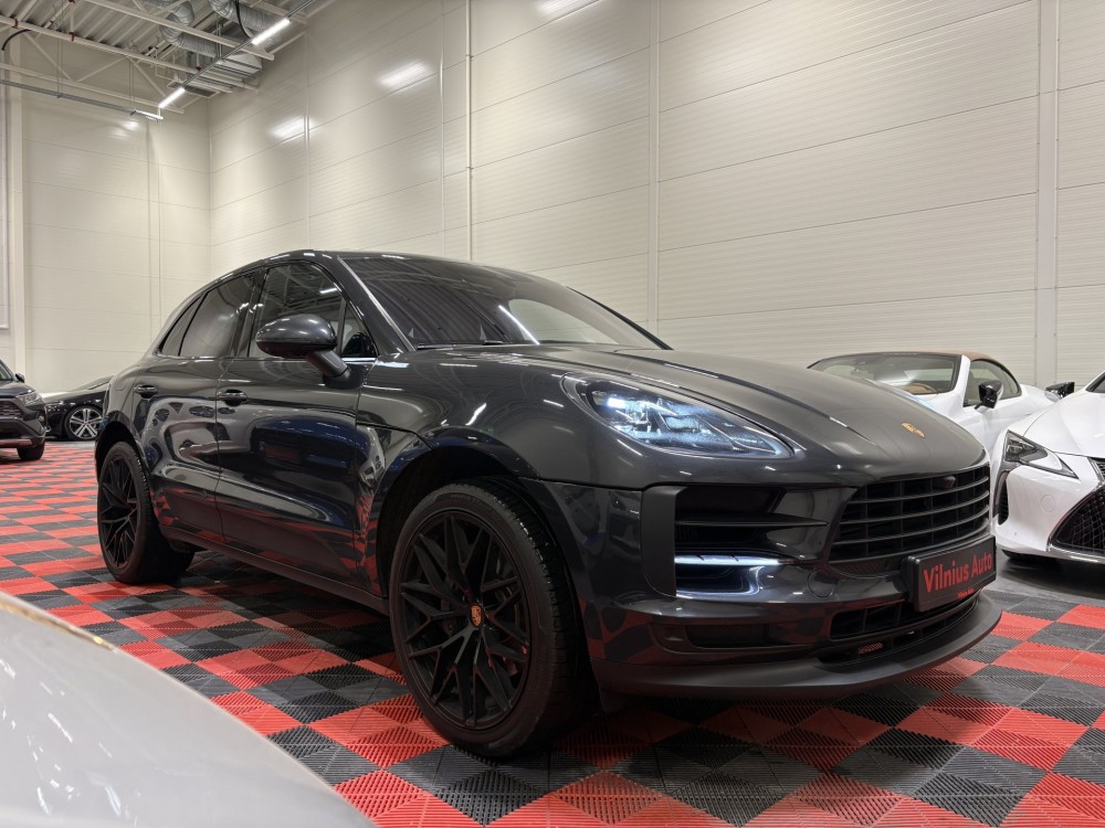 2020 Porsche Macan