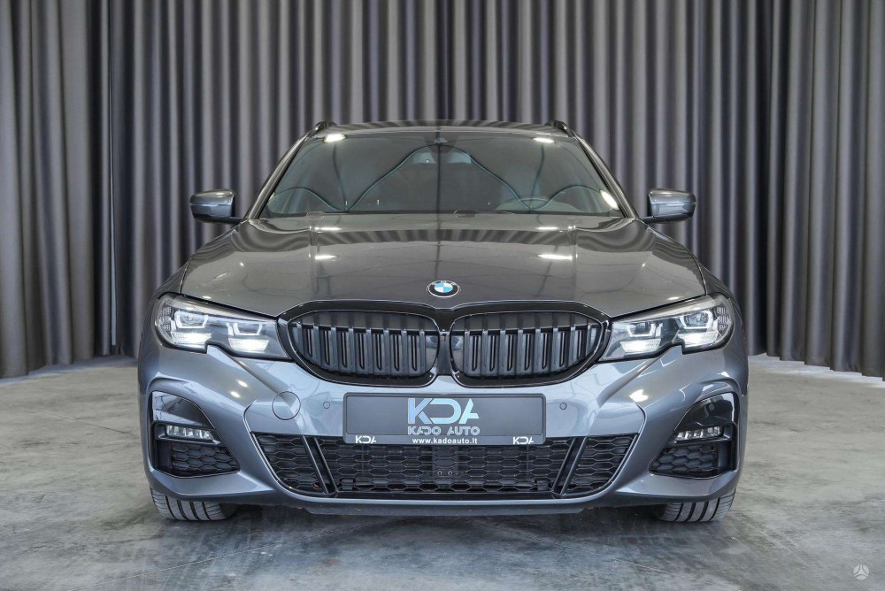 2022 BMW 318