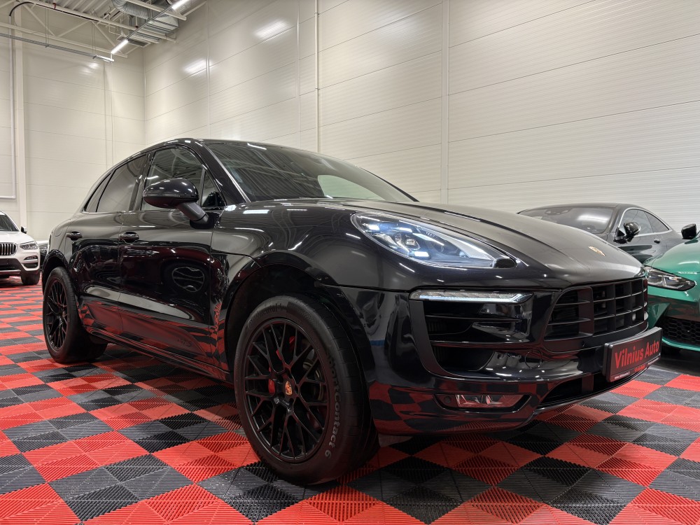 2018 Porsche Macan