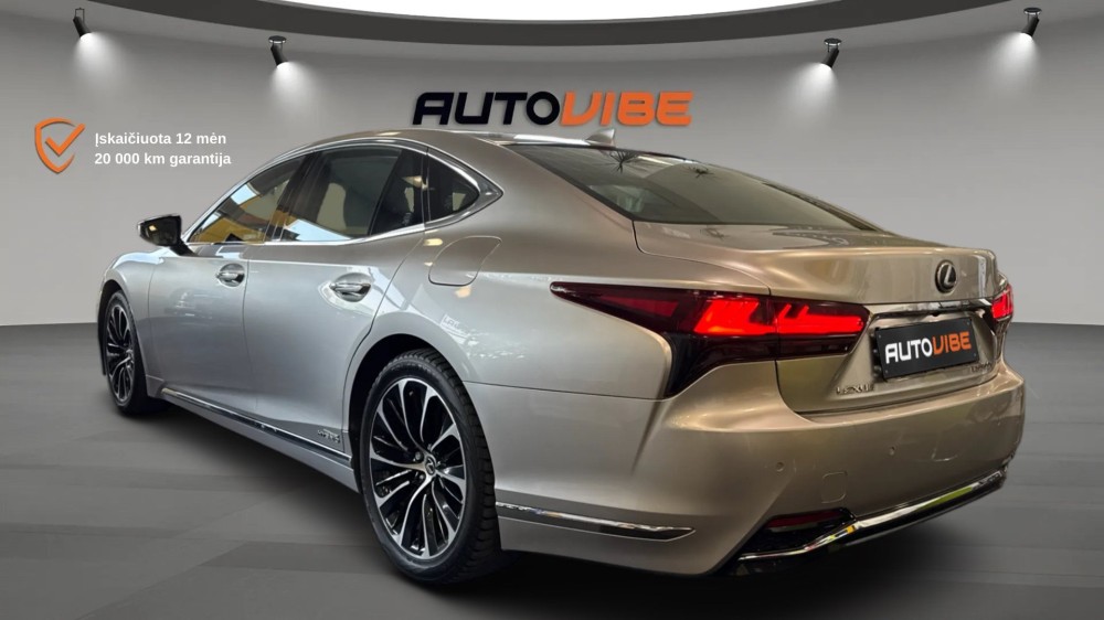 2021 Lexus LS 500 h