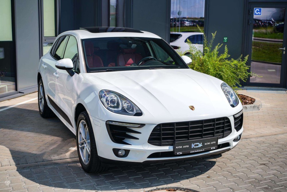 2015 Porsche Macan