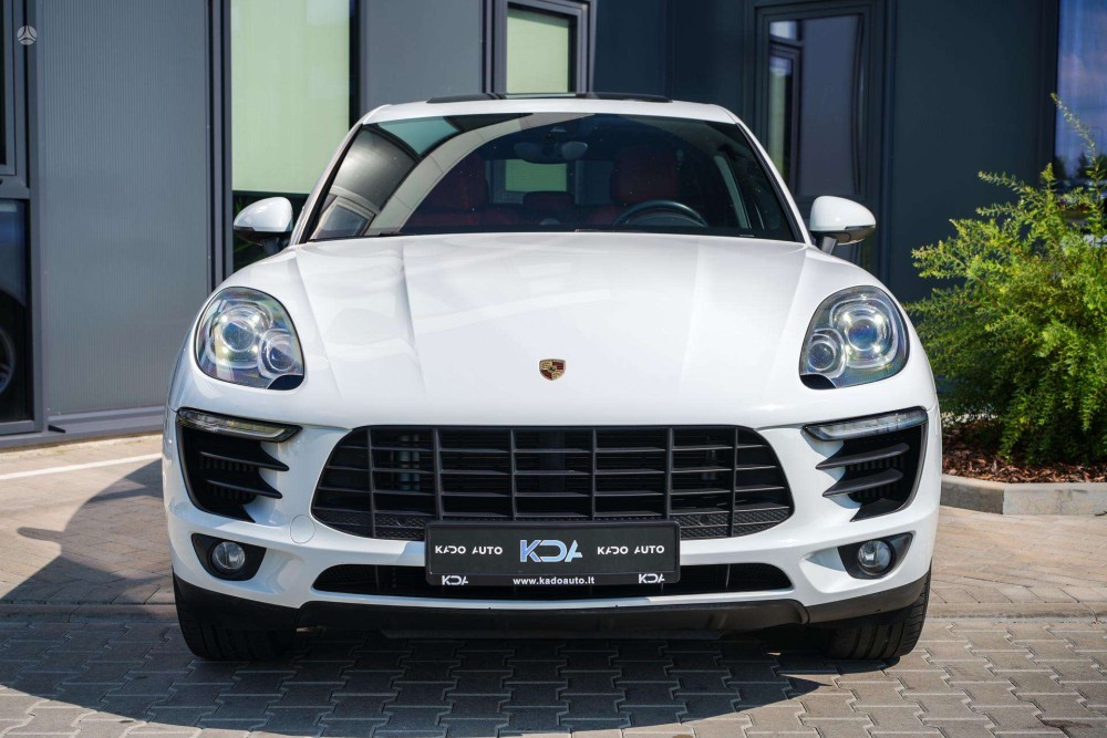 2015 Porsche Macan