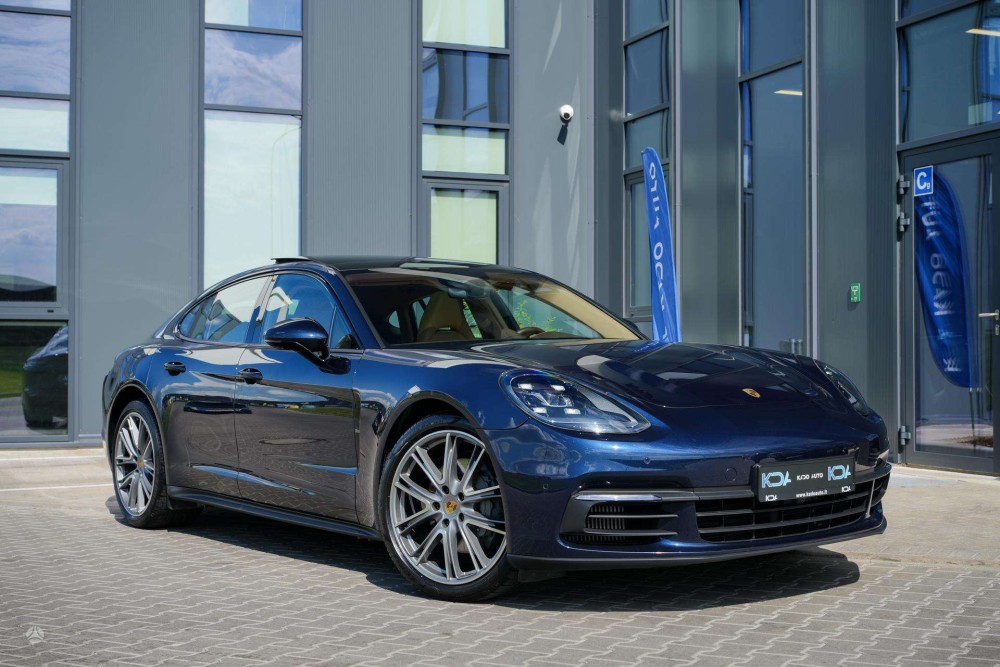 2018 Porsche Panamera