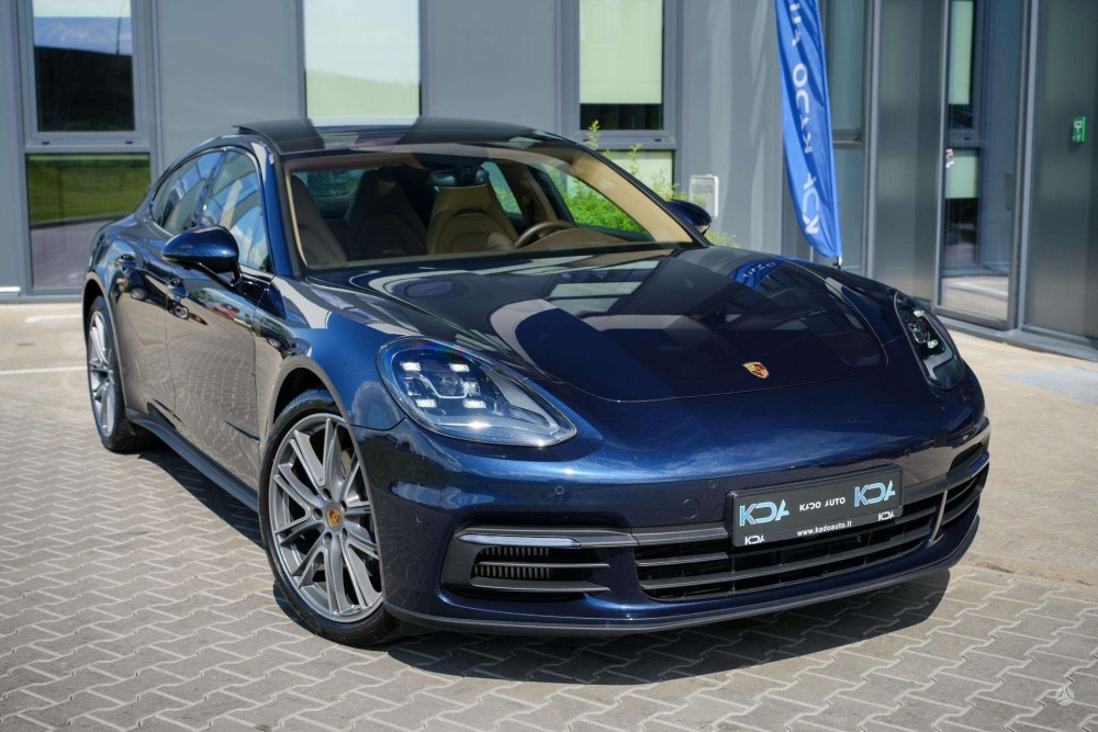 2018 Porsche Panamera