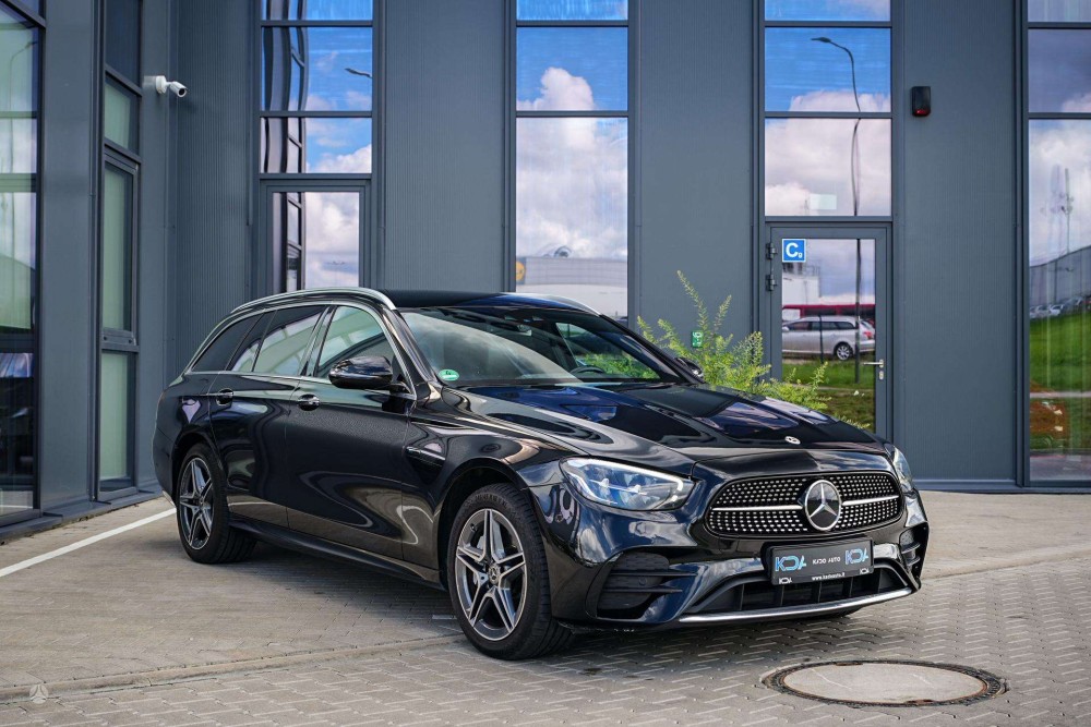 2020 Mercedes-Benz E300