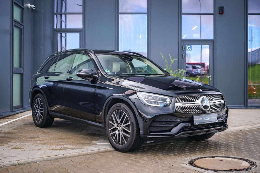 2021 Mercedes-Benz GLC300