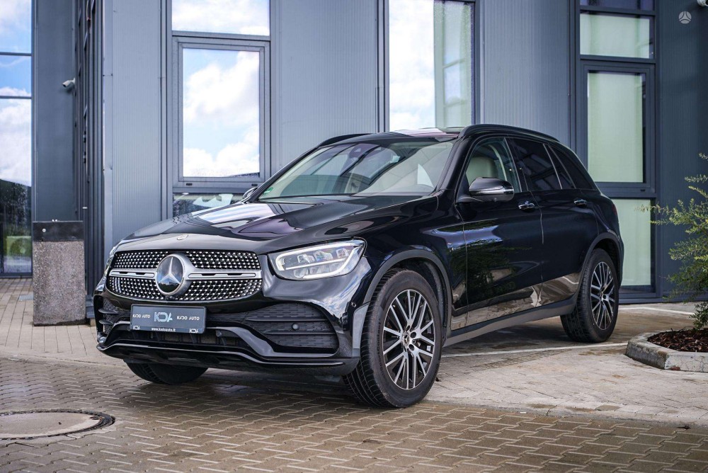 2021 Mercedes-Benz GLC300