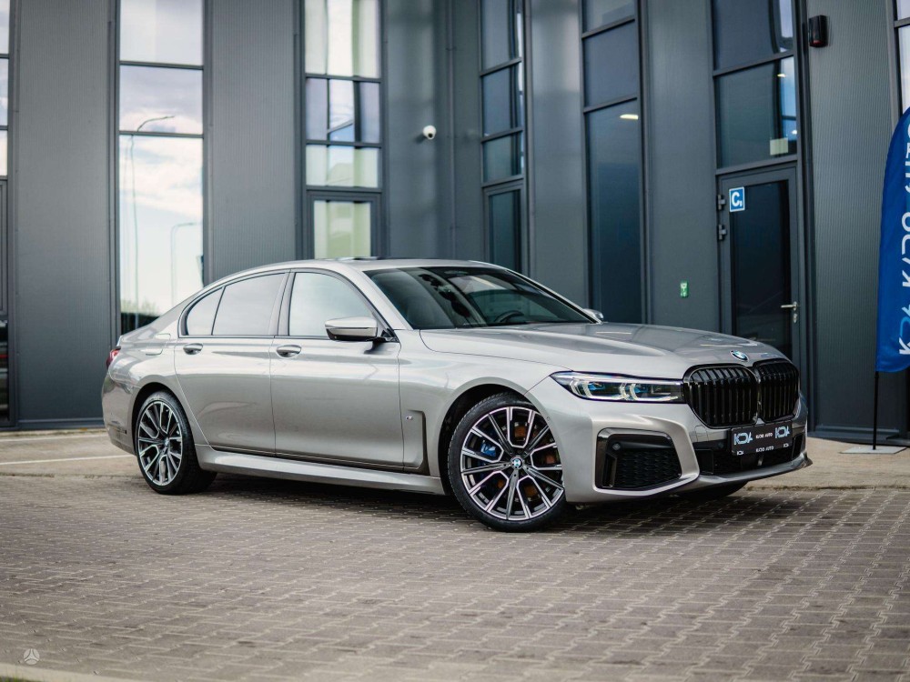 2020 BMW 730