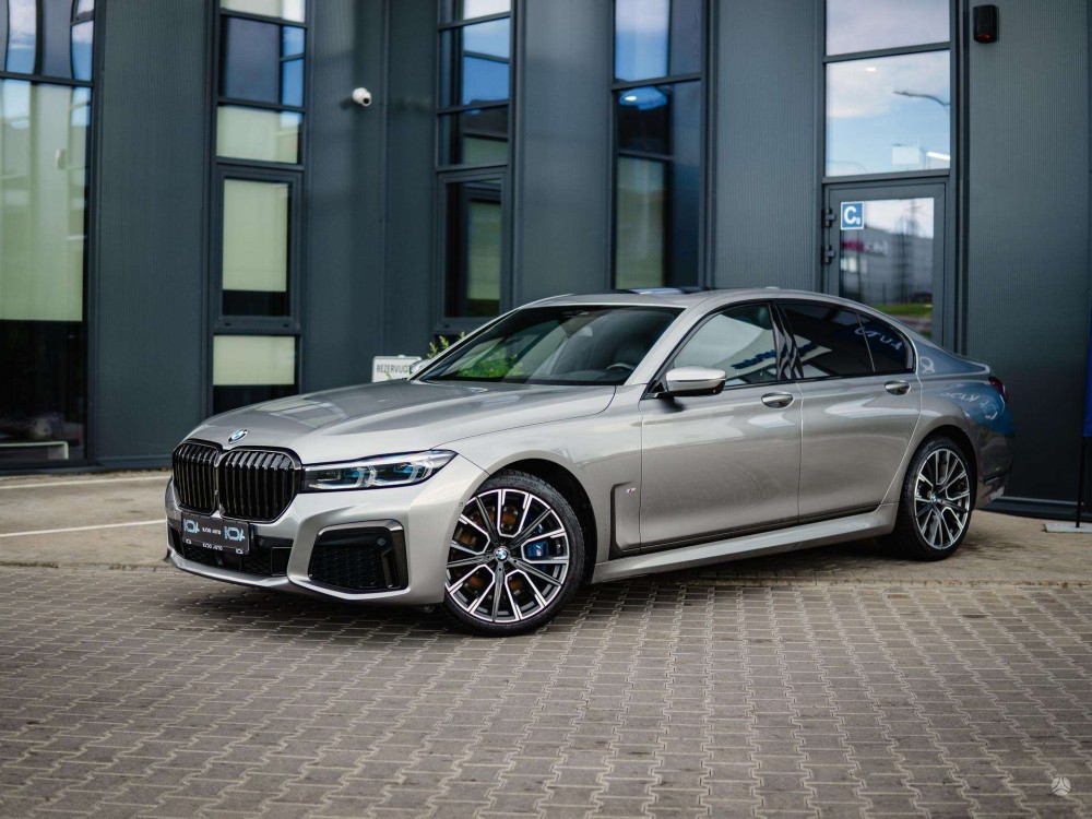 2020 BMW 730