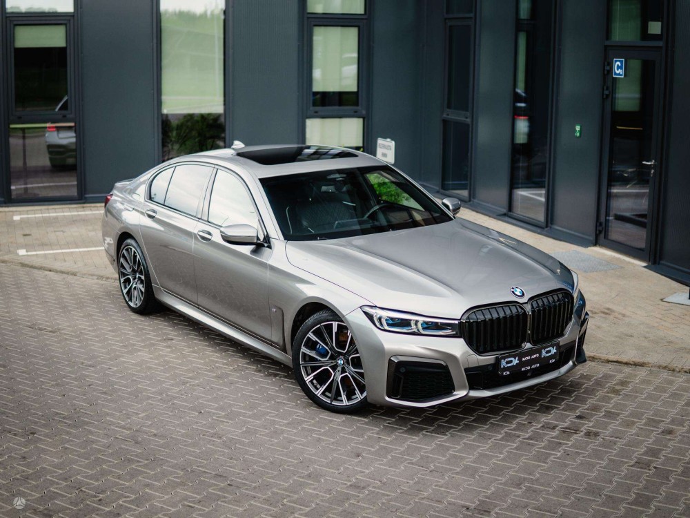 2020 BMW 730