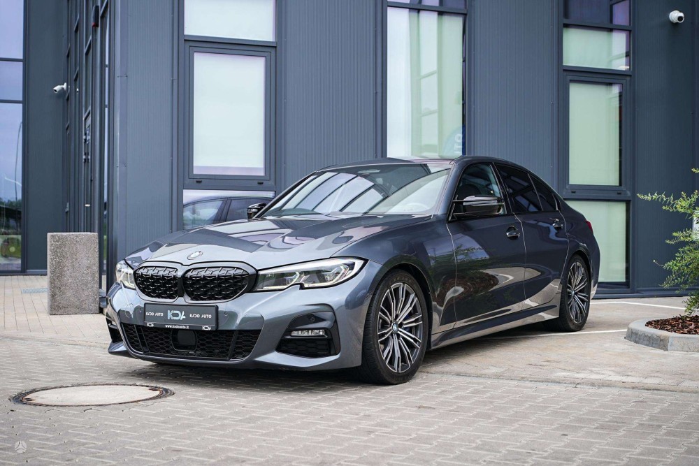 2019 BMW 330