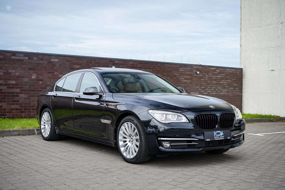 2014 BMW 730