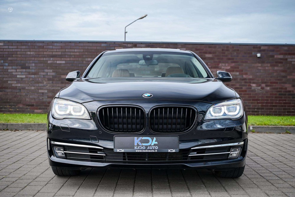 2014 BMW 730