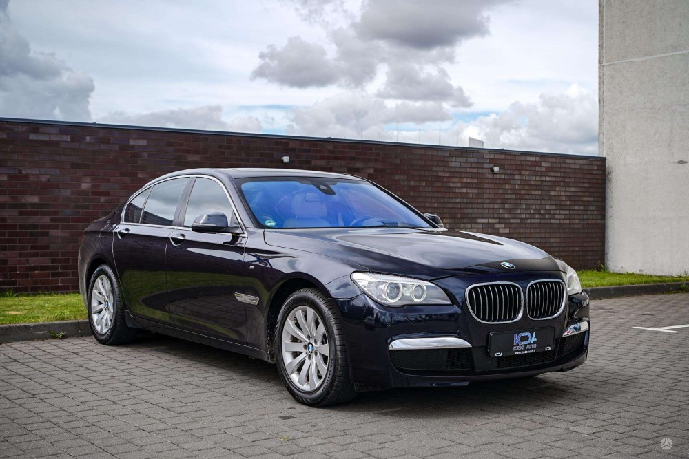 2014 BMW 730