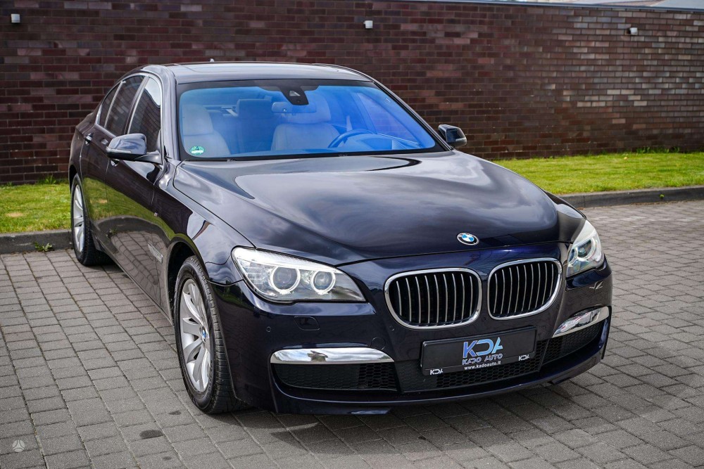 2014 BMW 730