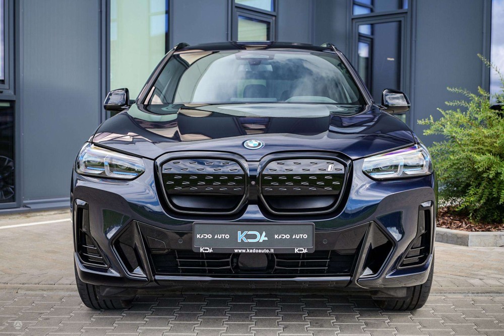2024 BMW iX3