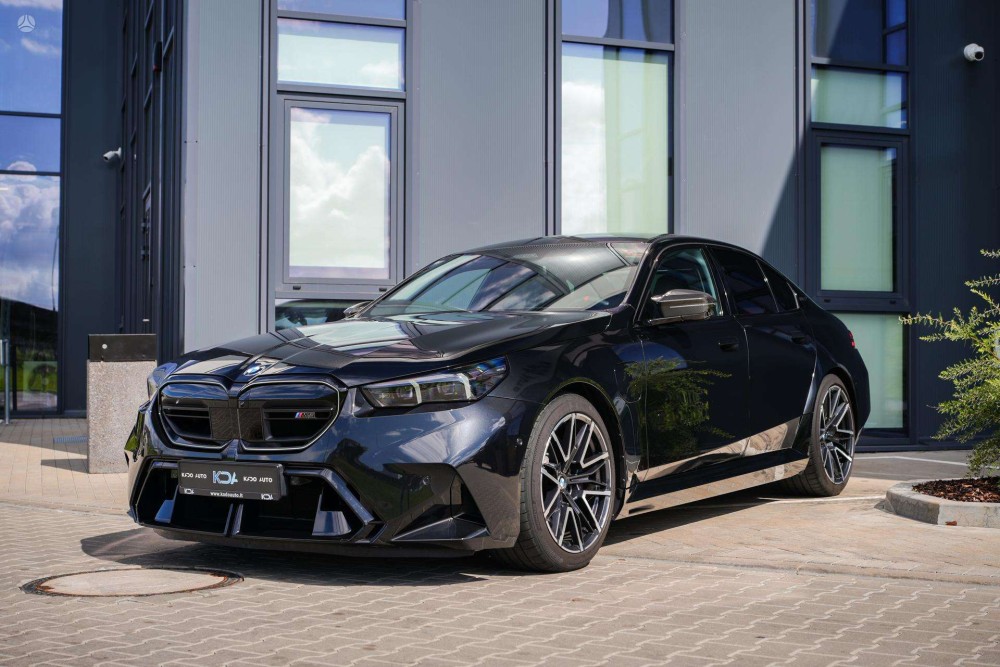 2024 BMW M5