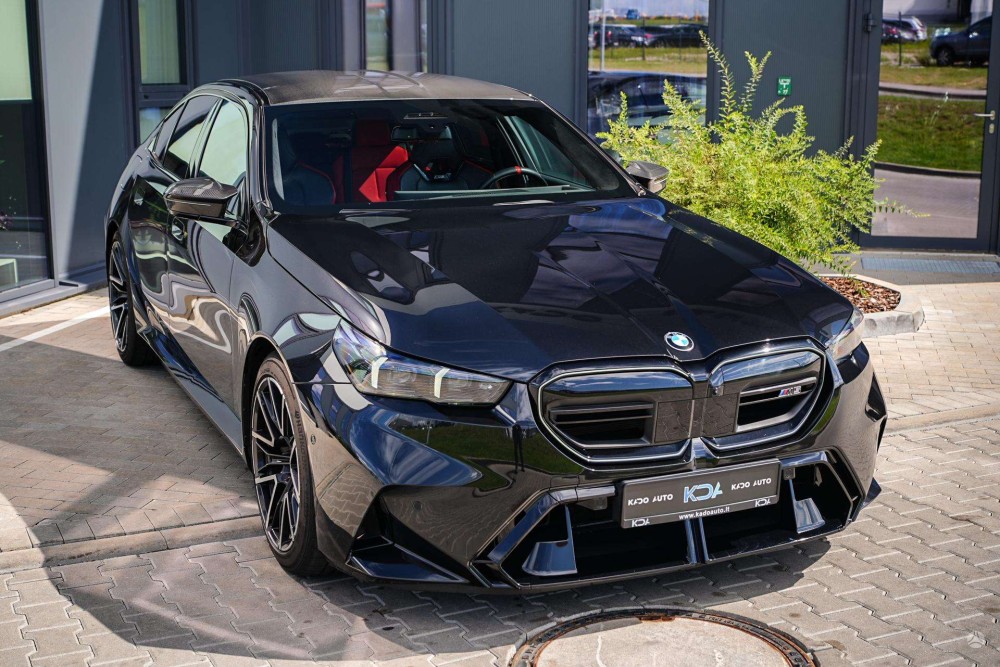 2024 BMW M5