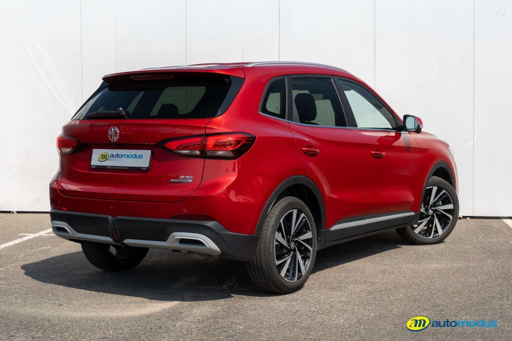 2025 MG ZS