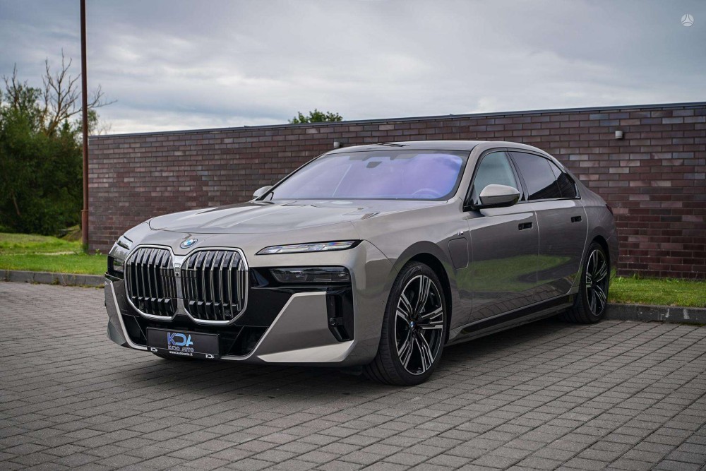 2024 BMW 750