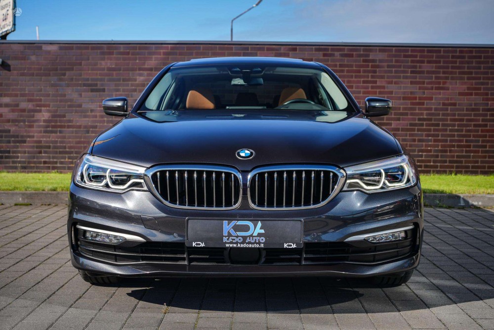 2017 BMW 525