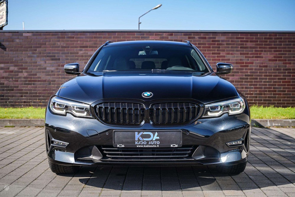 2020 BMW 320